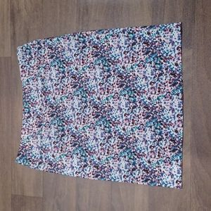 Gorgeous Margaret M Semi Stretchy Pencil Skirt!